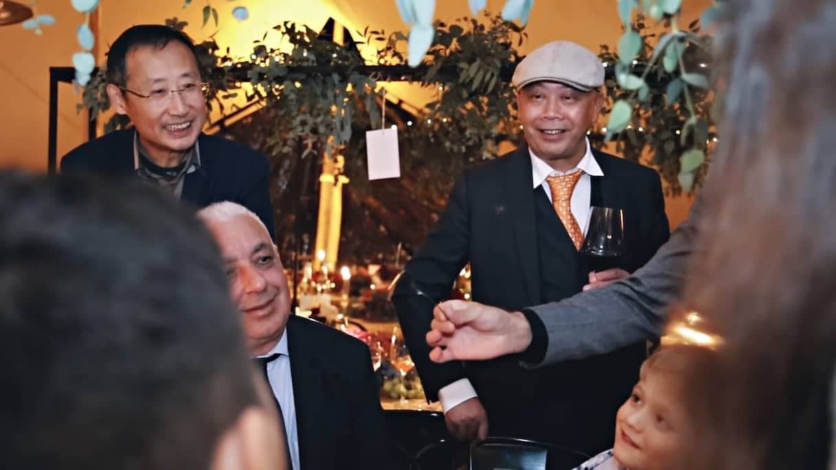 Pausen im Dinner auf einer Hochzeit