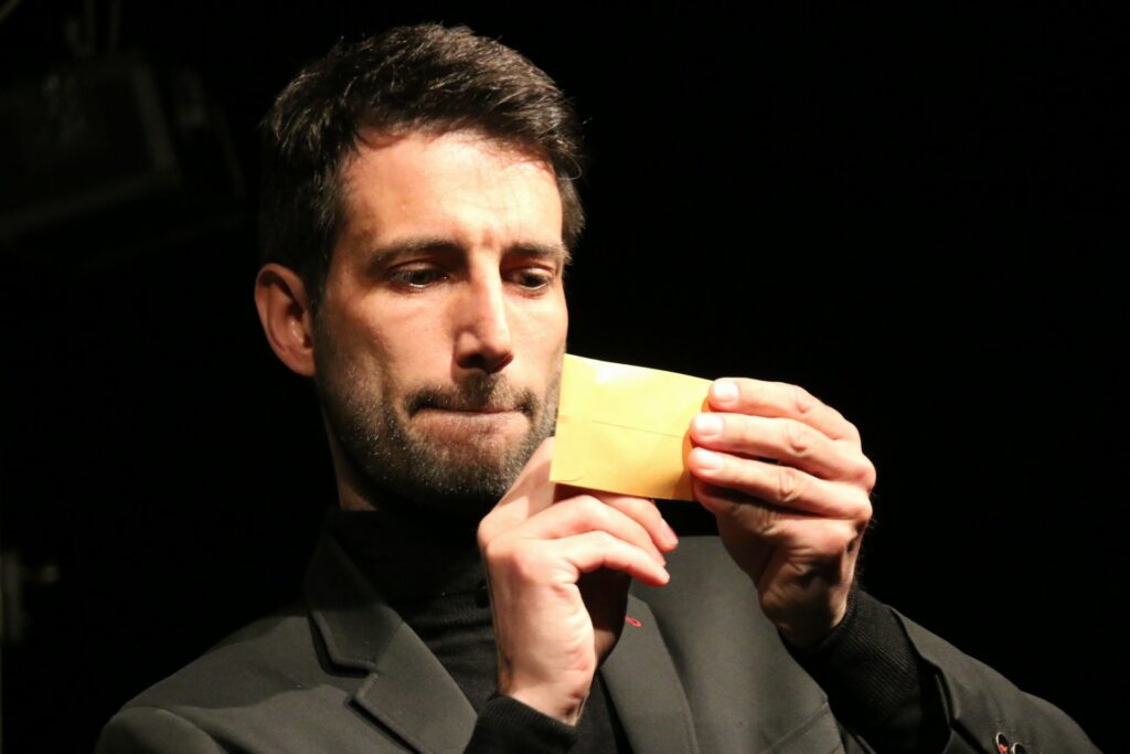 Zauberer Oliver bei Seiner Zaubershow in Essen – Oliver Henke